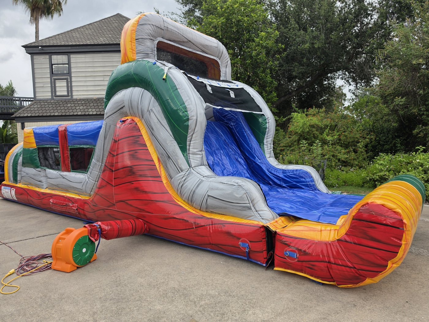 Marble Rush dry setup — obstacle course without pool
